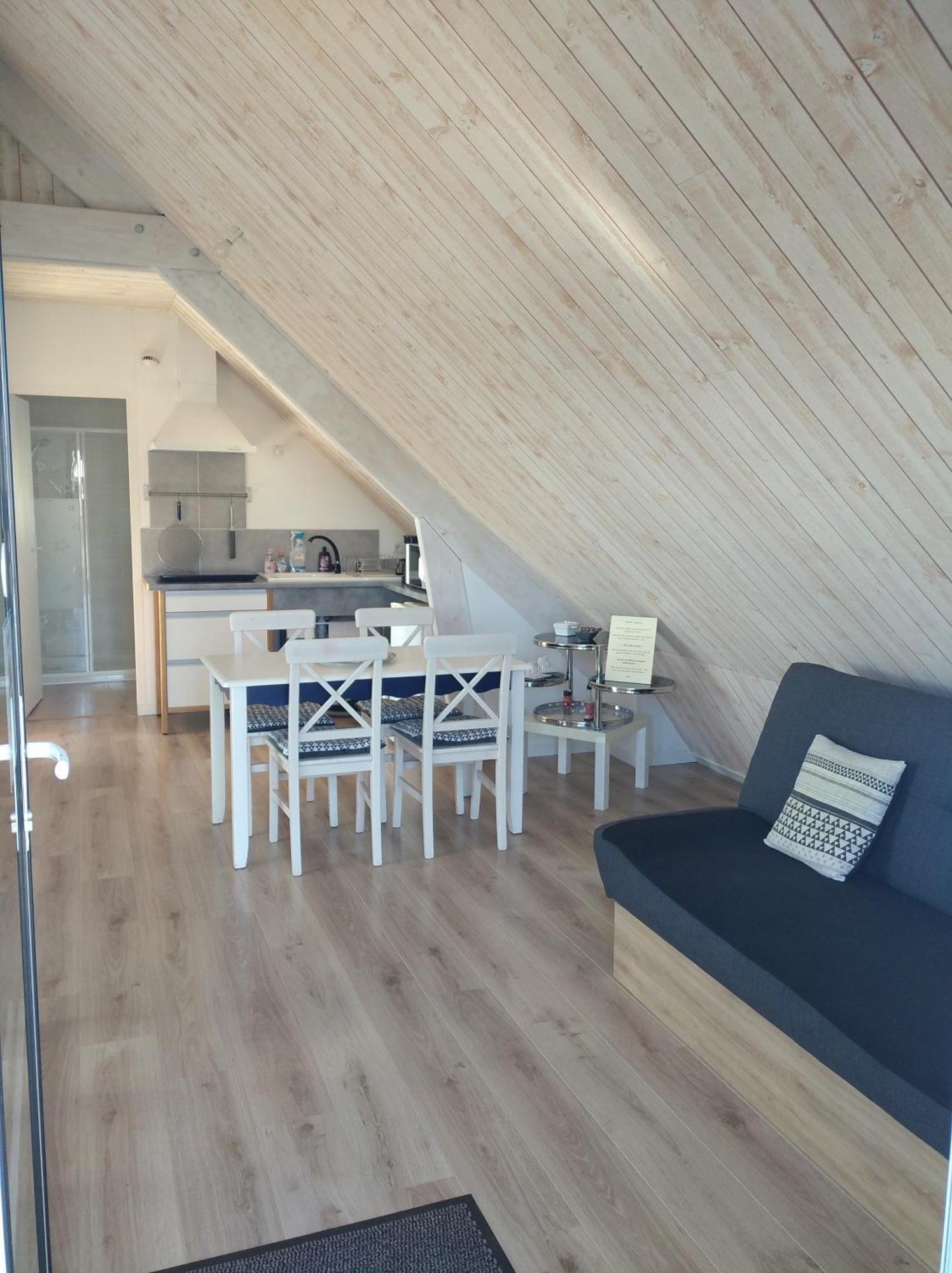 La Gilleterie Apartment Loireauxence ภายนอก รูปภาพ