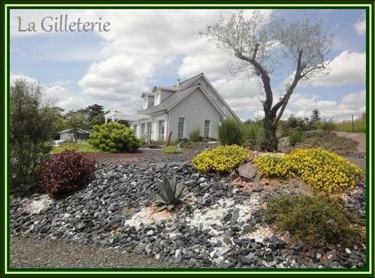 La Gilleterie Apartment Loireauxence ภายนอก รูปภาพ